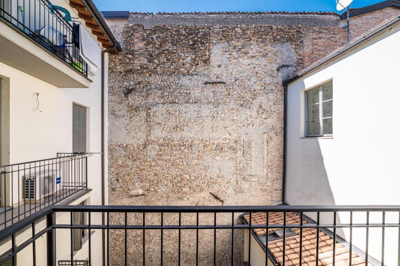 Officina7 Large Apartment